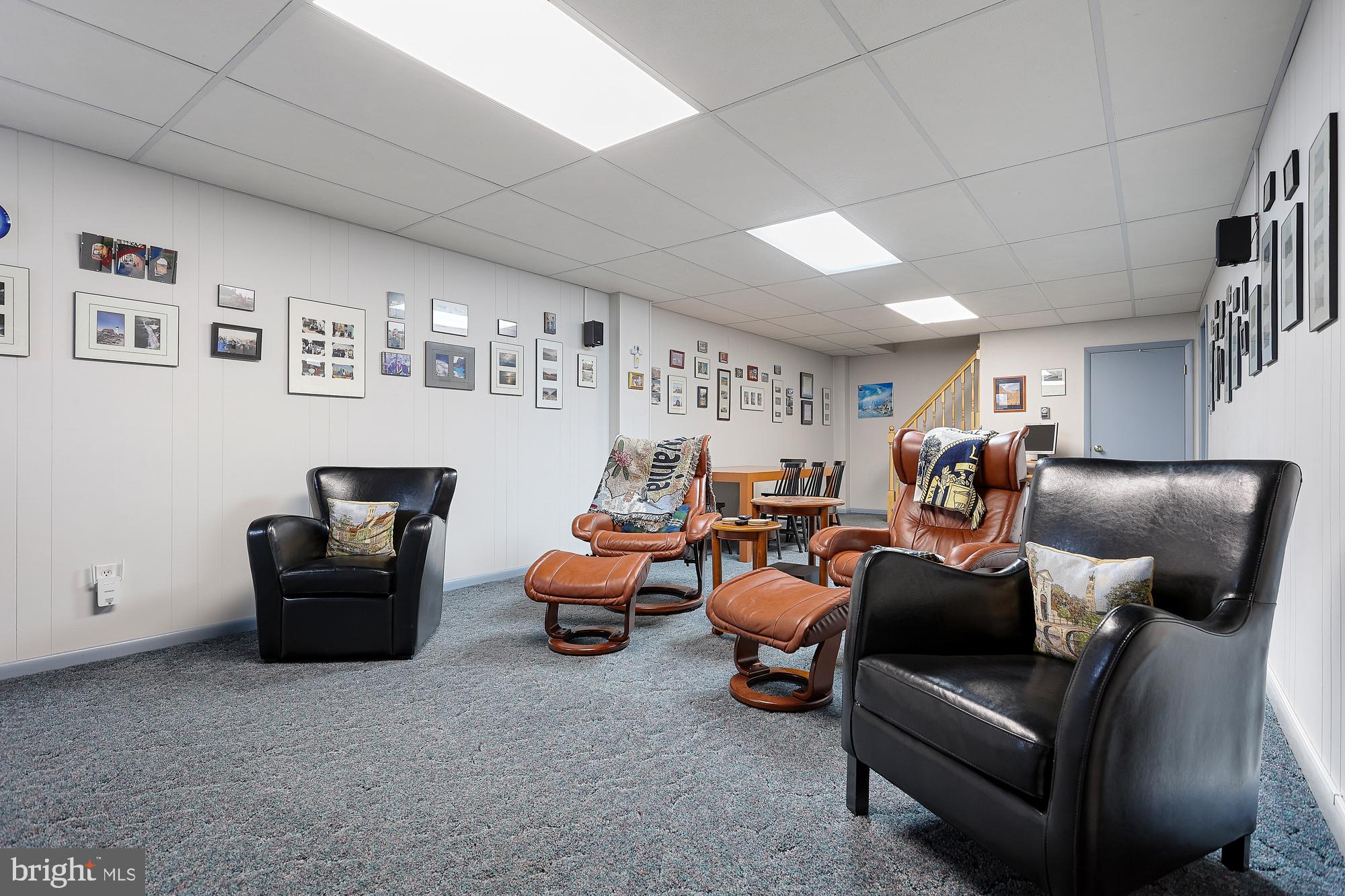 HAINES ACRES/EAST YORK - Residential
