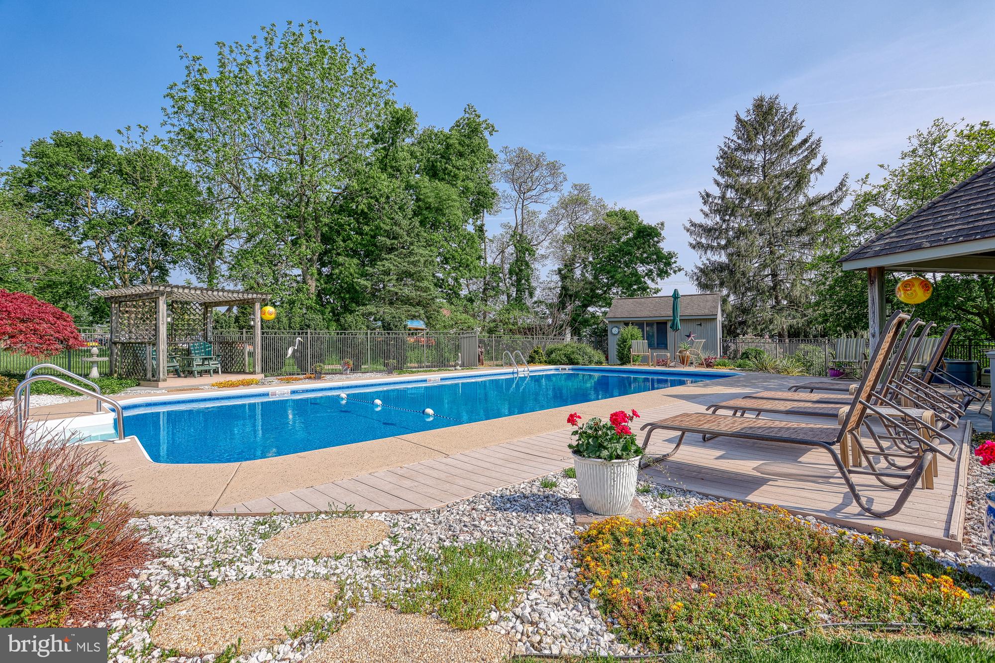 HAINES ACRES/EAST YORK - Residential