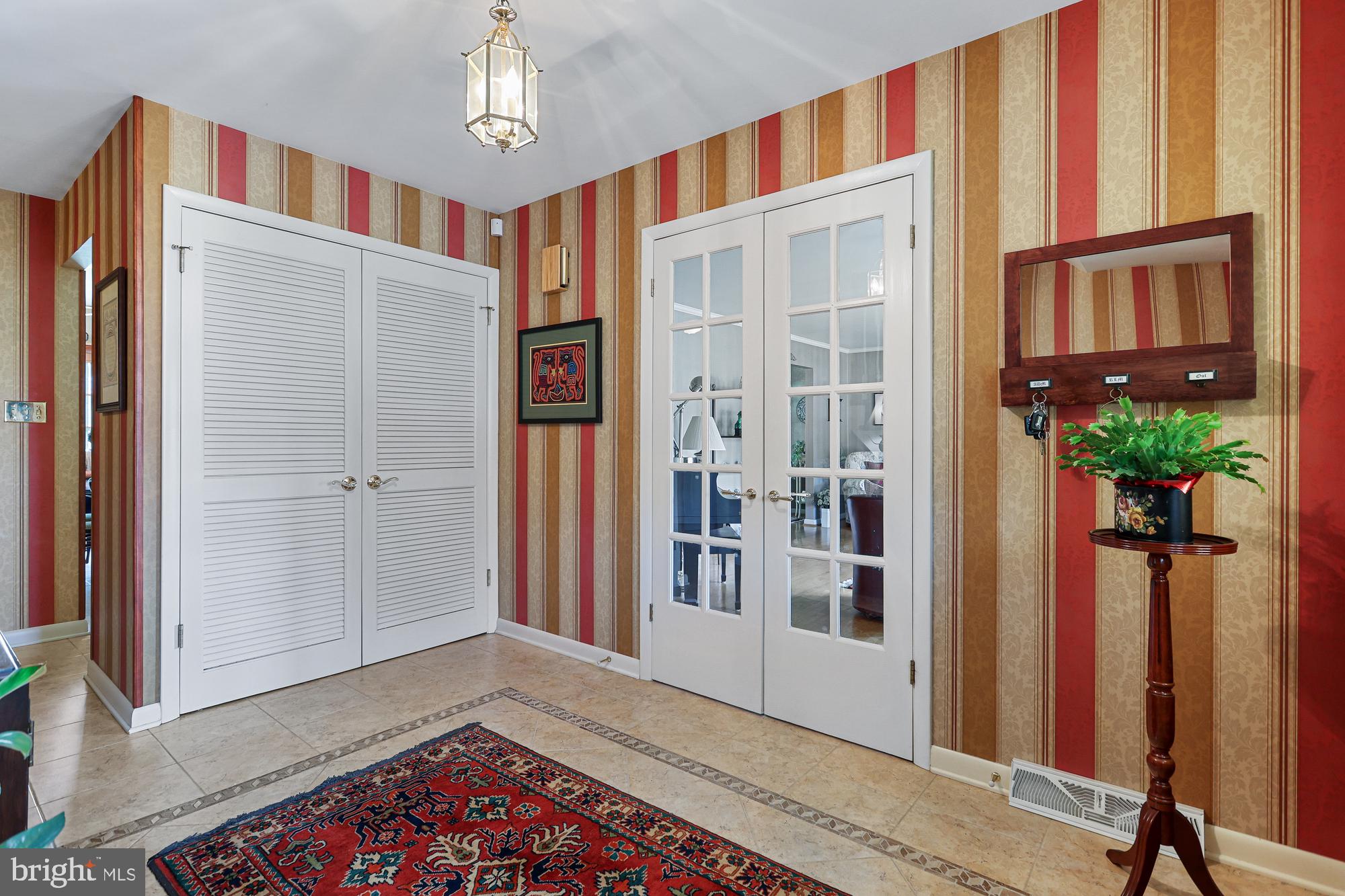 HAINES ACRES/EAST YORK - Residential