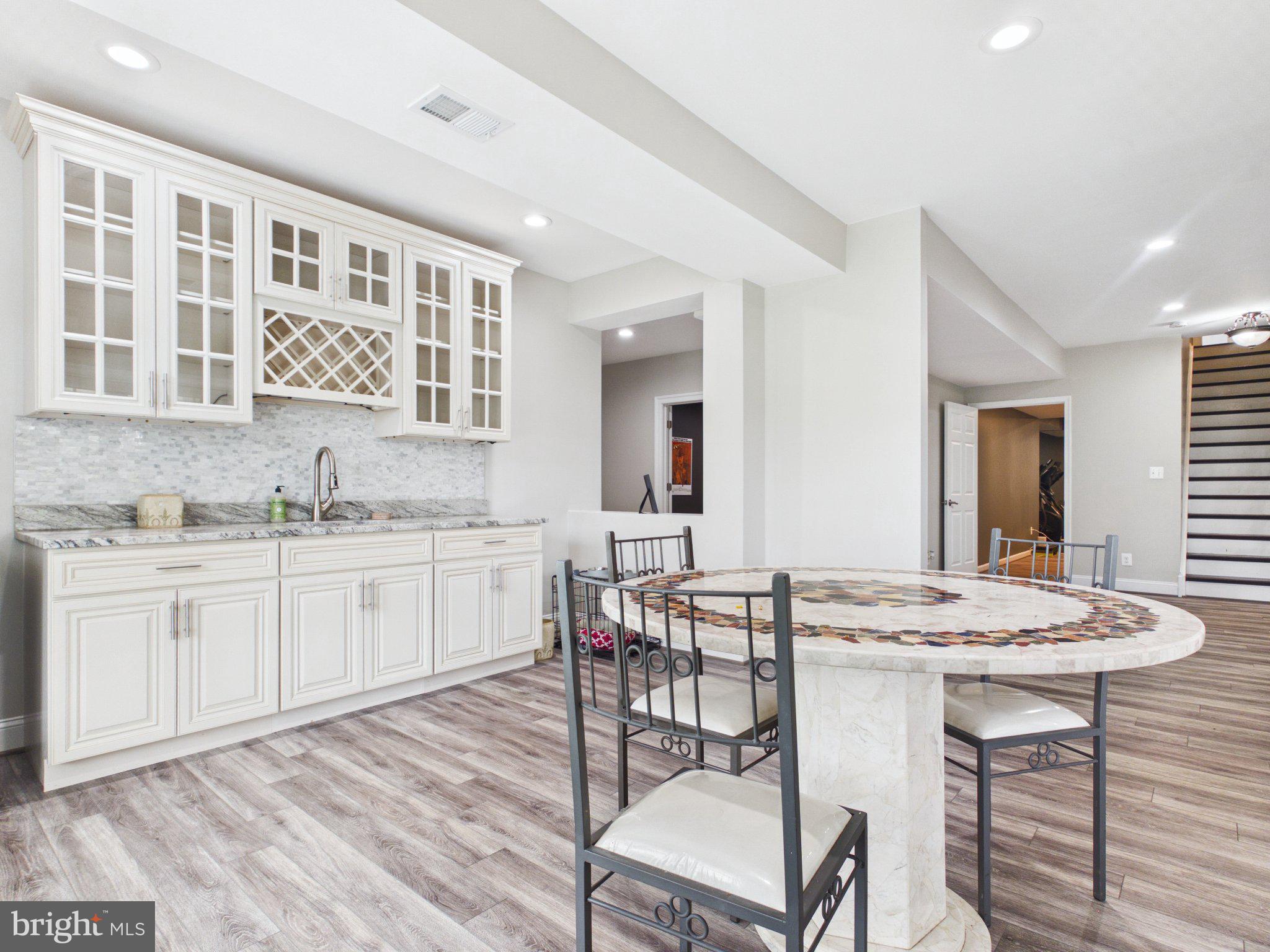 HEATHER KNOLLS - Residential