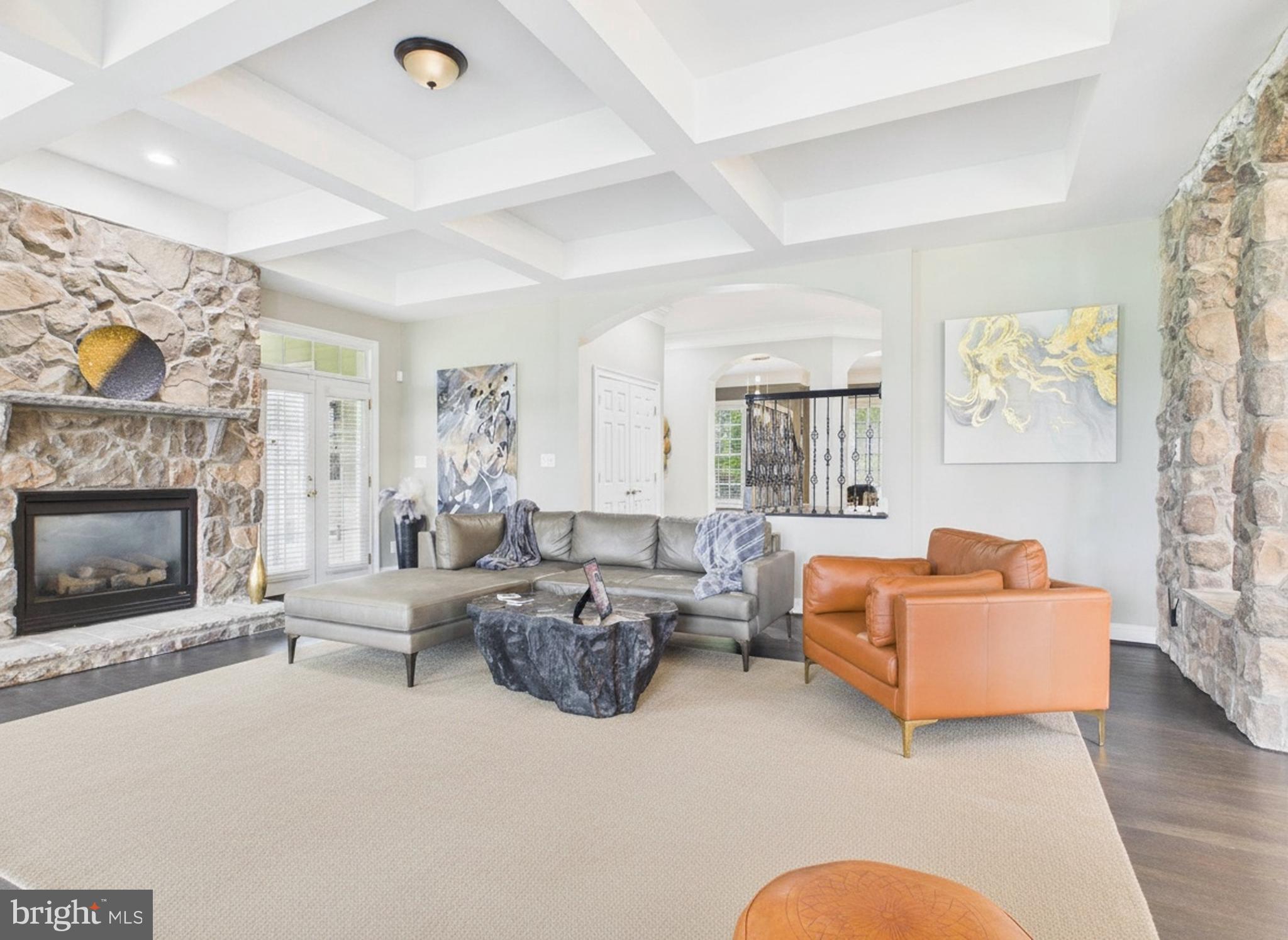 HEATHER KNOLLS - Residential