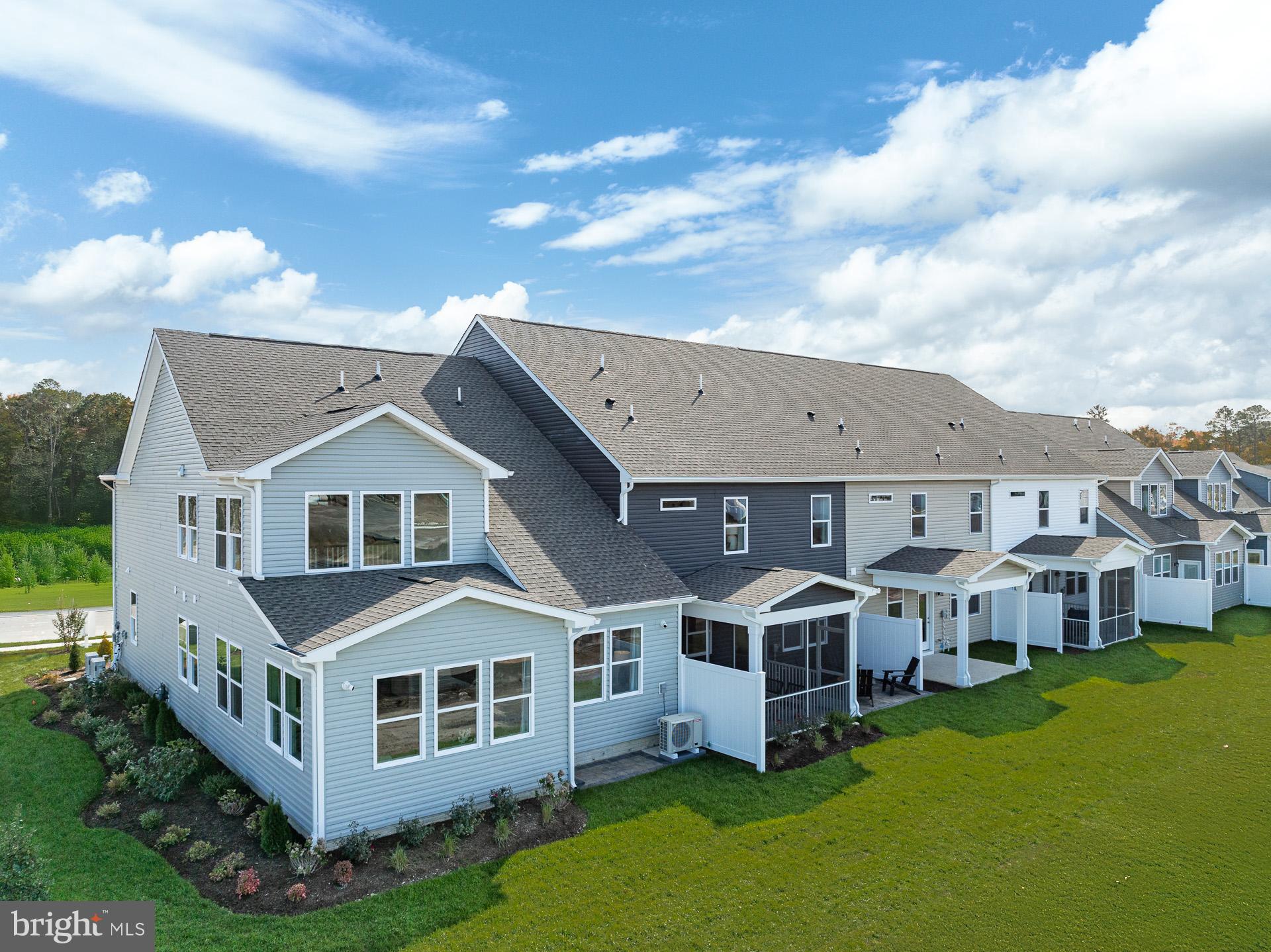 SILVER WOODS - Residential