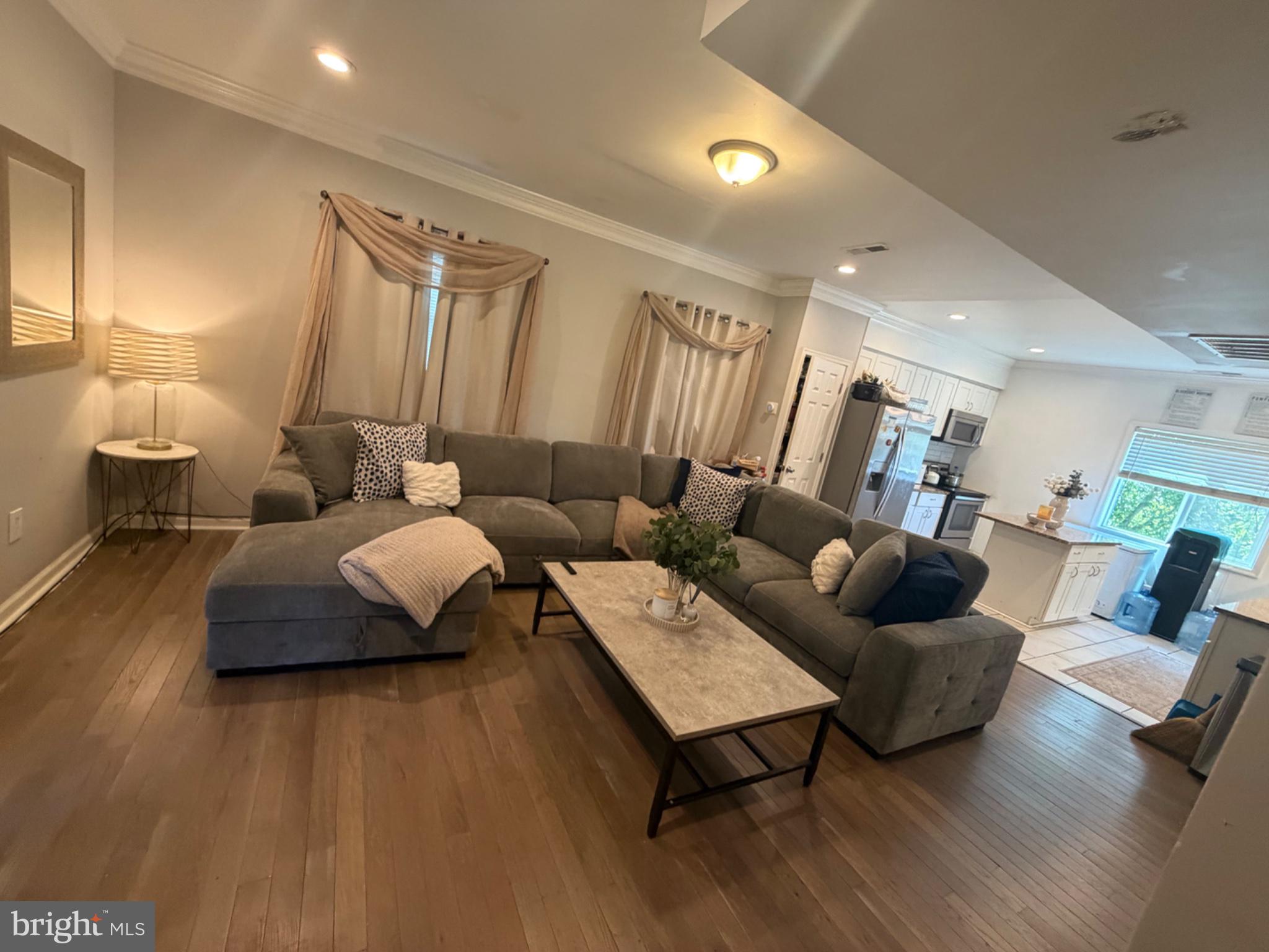GWYNNLAKE PARK - Residential