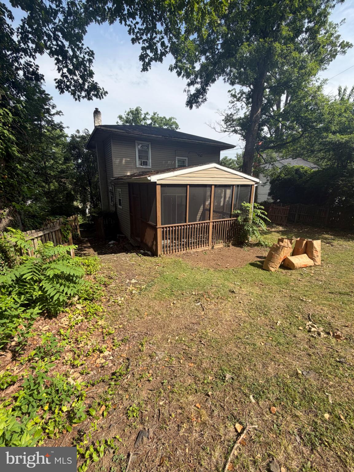 GWYNNLAKE PARK - Residential