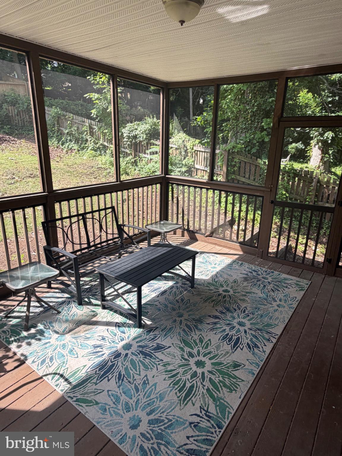 GWYNNLAKE PARK - Residential