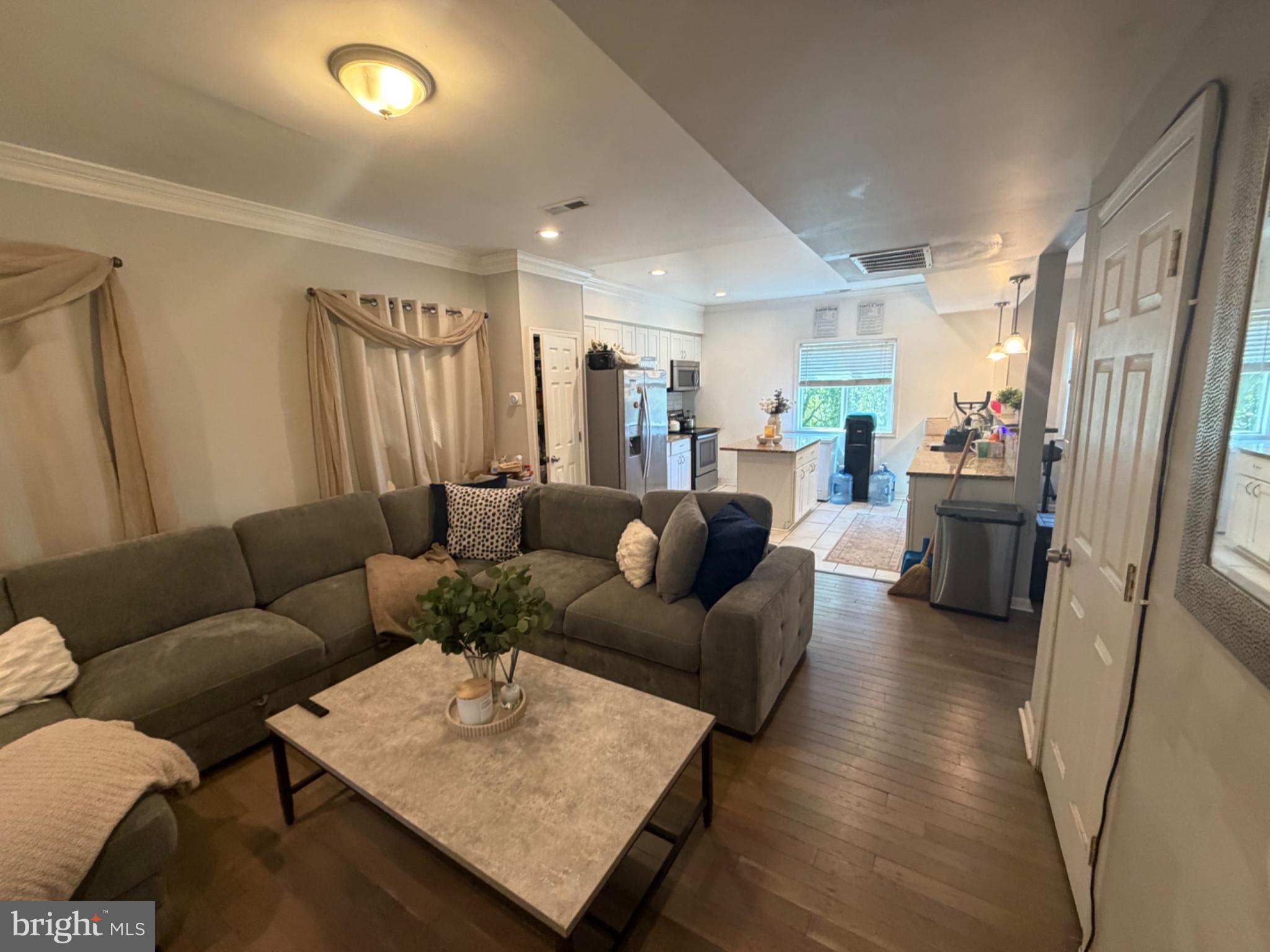 GWYNNLAKE PARK - Residential