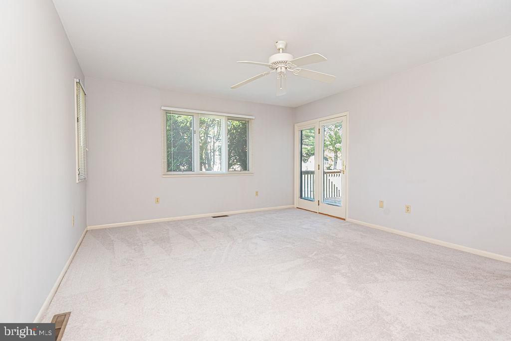 WHITES CREEK MANOR - Residential