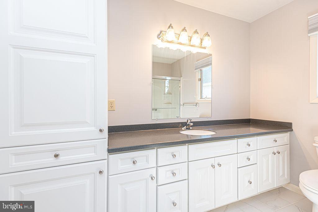 WHITES CREEK MANOR - Residential
