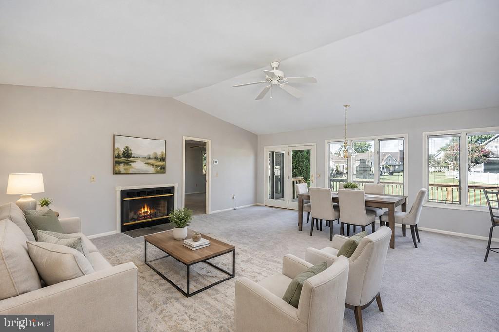 WHITES CREEK MANOR - Residential