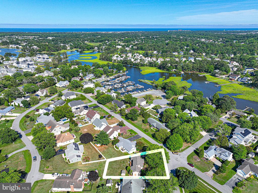 WHITES CREEK MANOR - Residential