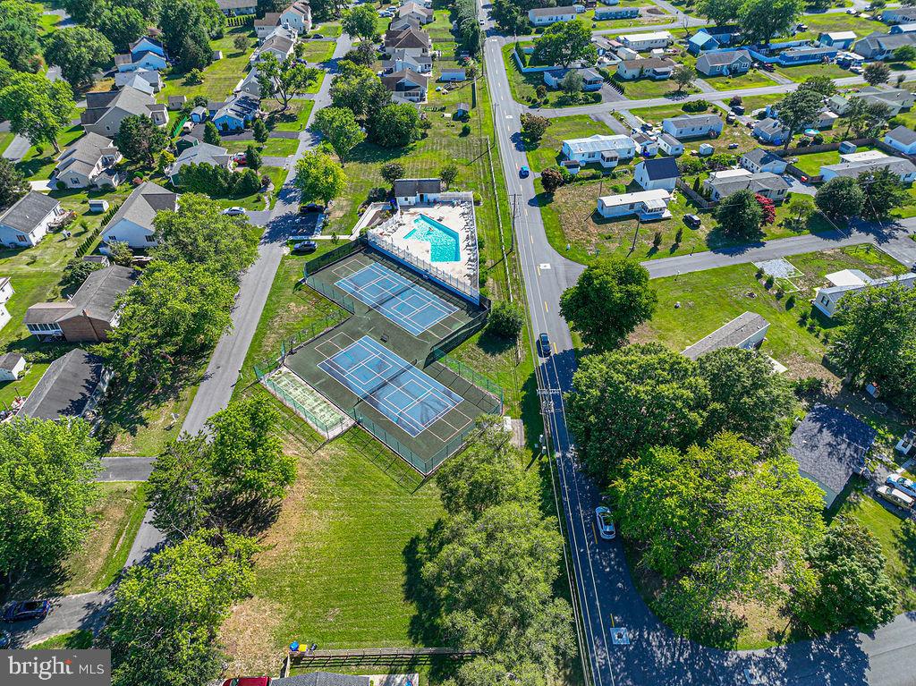 WHITES CREEK MANOR - Residential