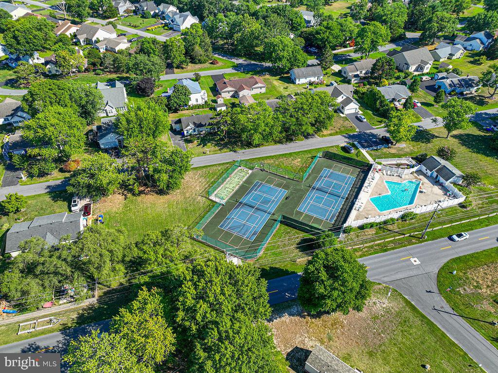 WHITES CREEK MANOR - Residential