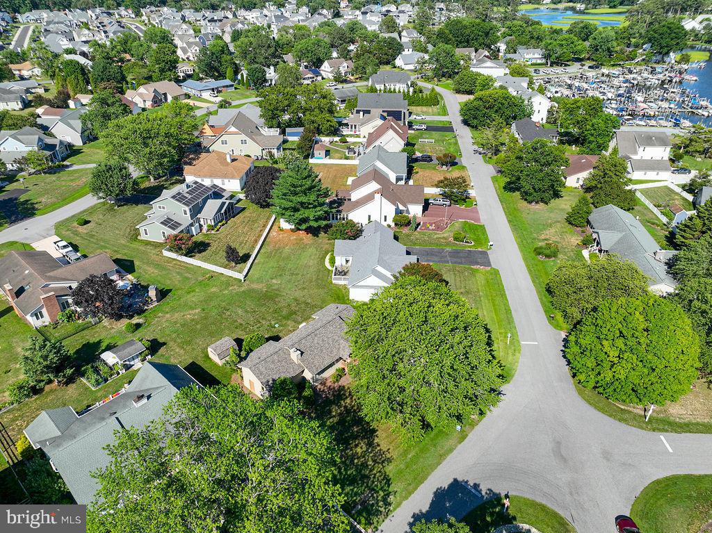 WHITES CREEK MANOR - Residential