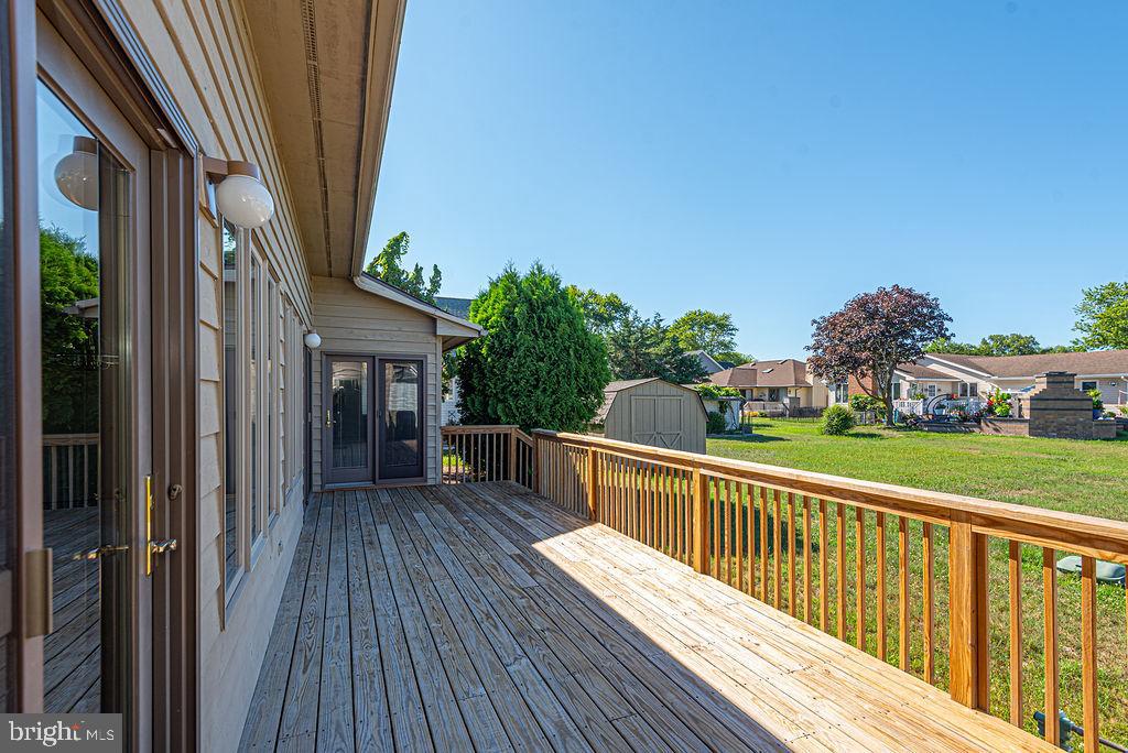 WHITES CREEK MANOR - Residential