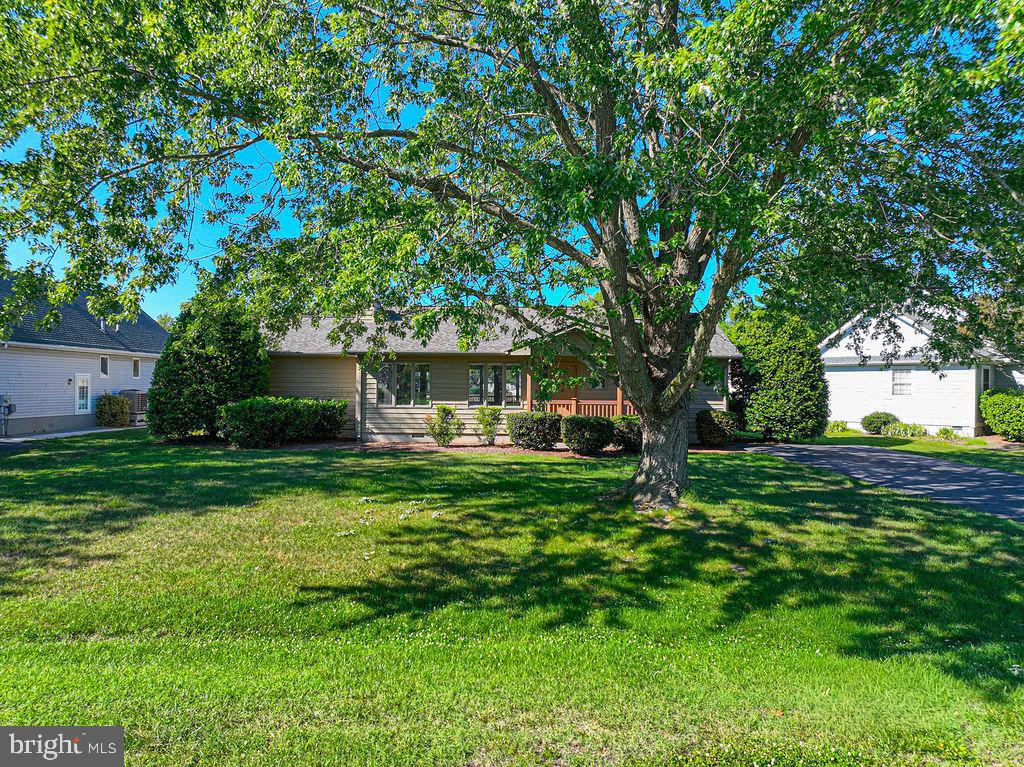 WHITES CREEK MANOR - Residential