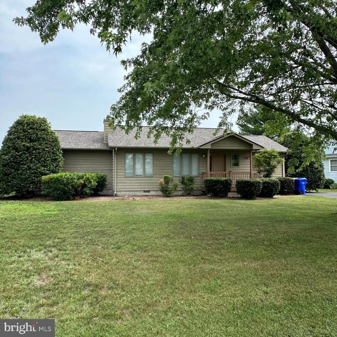 WHITES CREEK MANOR - Residential