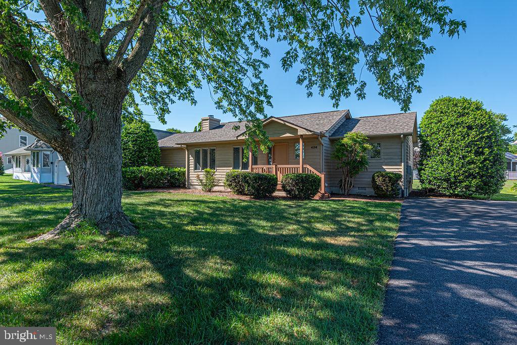 WHITES CREEK MANOR - Residential