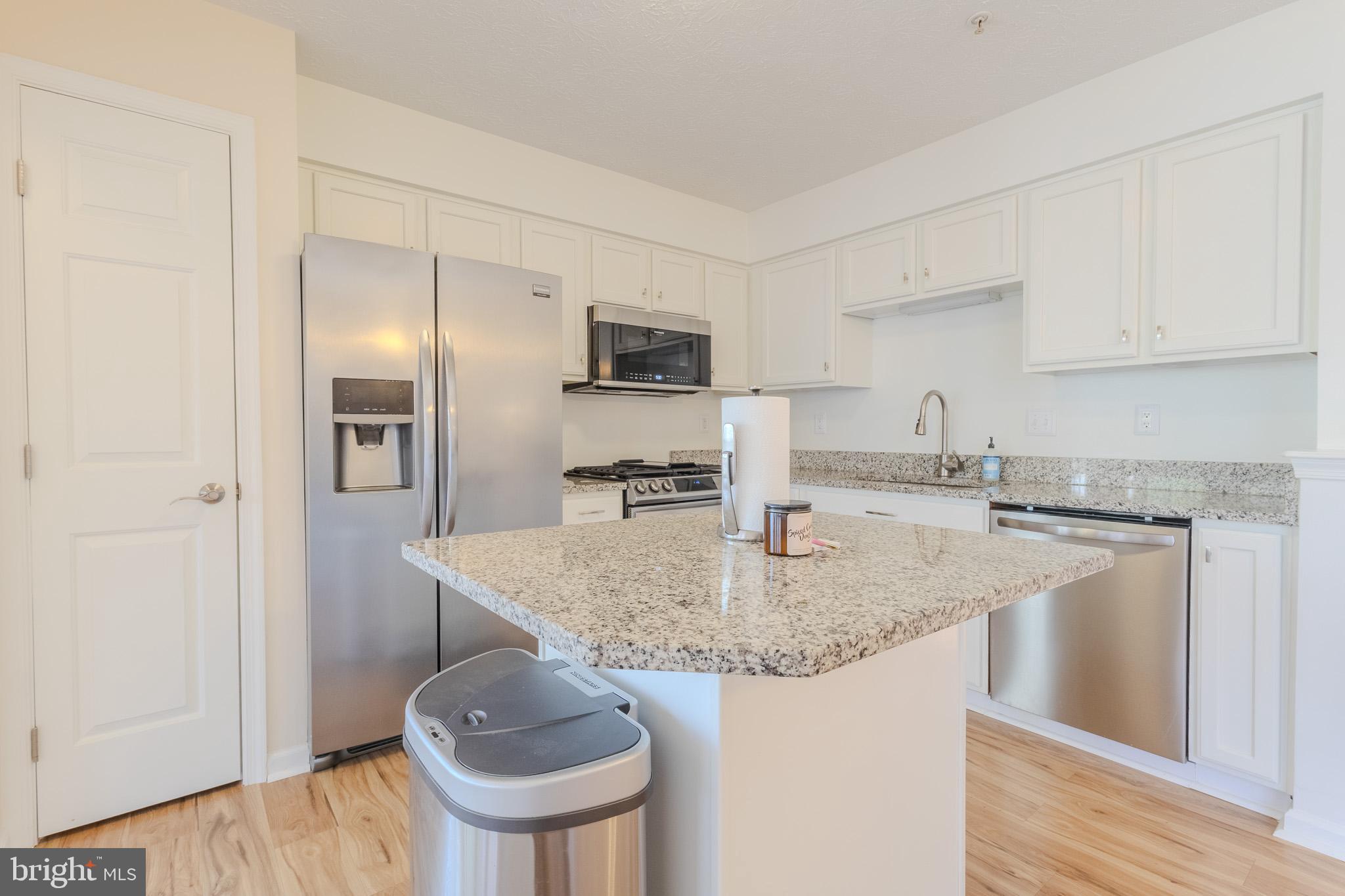 PINEY ORCHARD - Residential