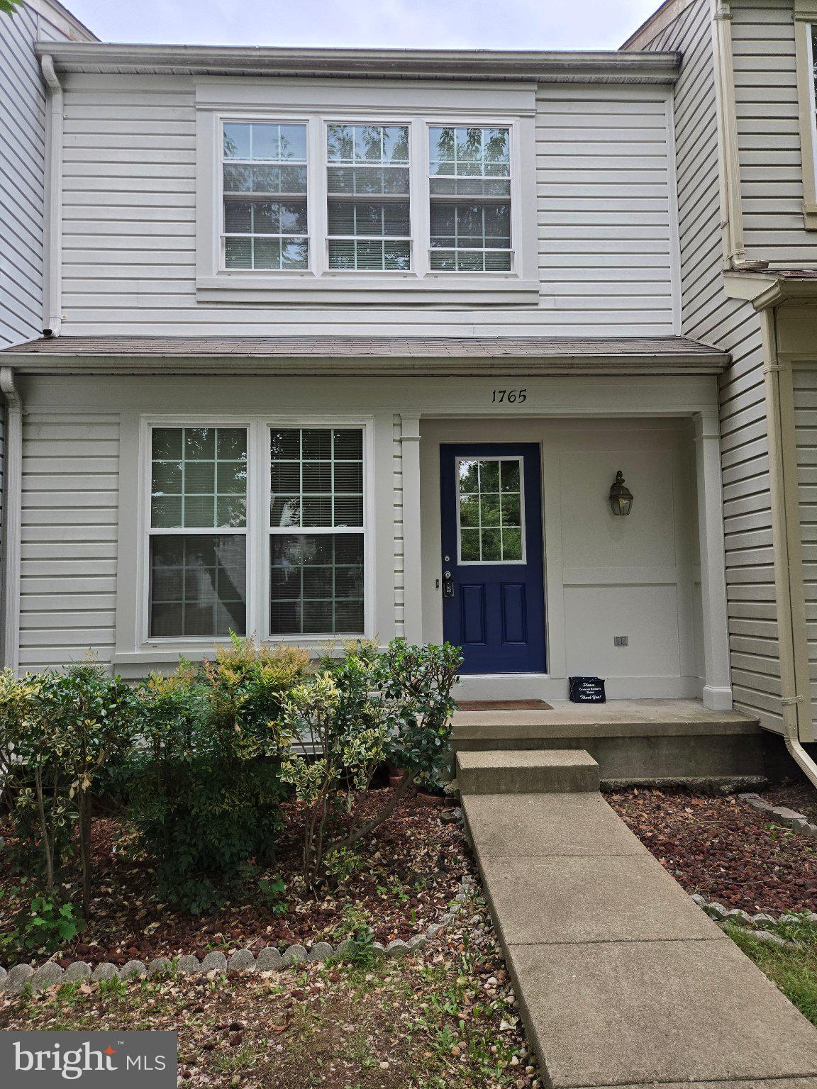 Discover the charm of this traditional townhouse nestled in the desirable Carolyn Forest community. Built in 1993, this well-maintained home features 2 spacious bedrooms and 2.5 bathrooms, offering a comfortable living space of 1,559 sq ft. The fully finished basement with a walkout level provides additional versatility, perfect for a home office or entertainment area. Enjoy the convenience of assigned parking with two spaces, ensuring easy access. The community is known for its friendly atmosphere and proximity to local parks, ideal for outdoor activities and leisurely strolls. With easy access to public services and amenities, including shopping and dining options, this location offers a balanced lifestyle. Experience the best of community living in Carolyn Forest, where comfort meets convenience. Don't miss the opportunity to make this lovely townhouse your new home!