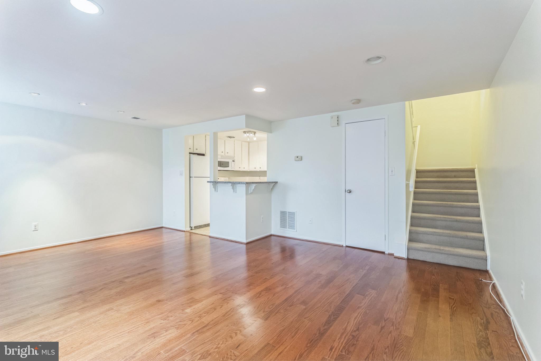 THOMAS CHOICE WEST - Residential