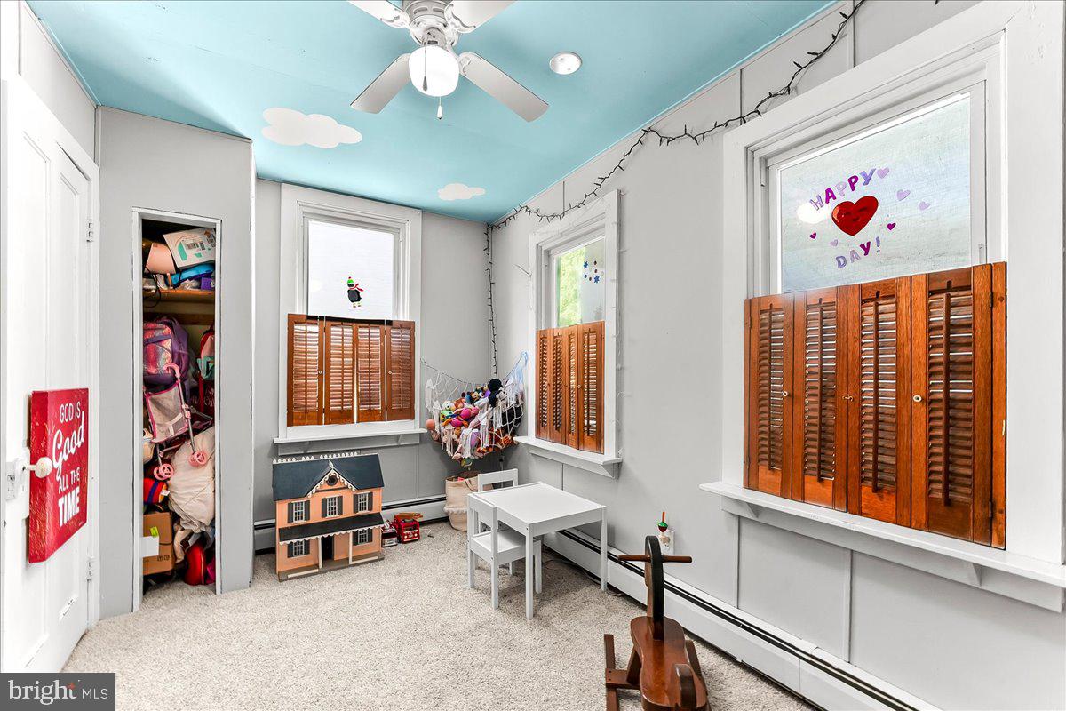 WEST GROVE BORO - Residential