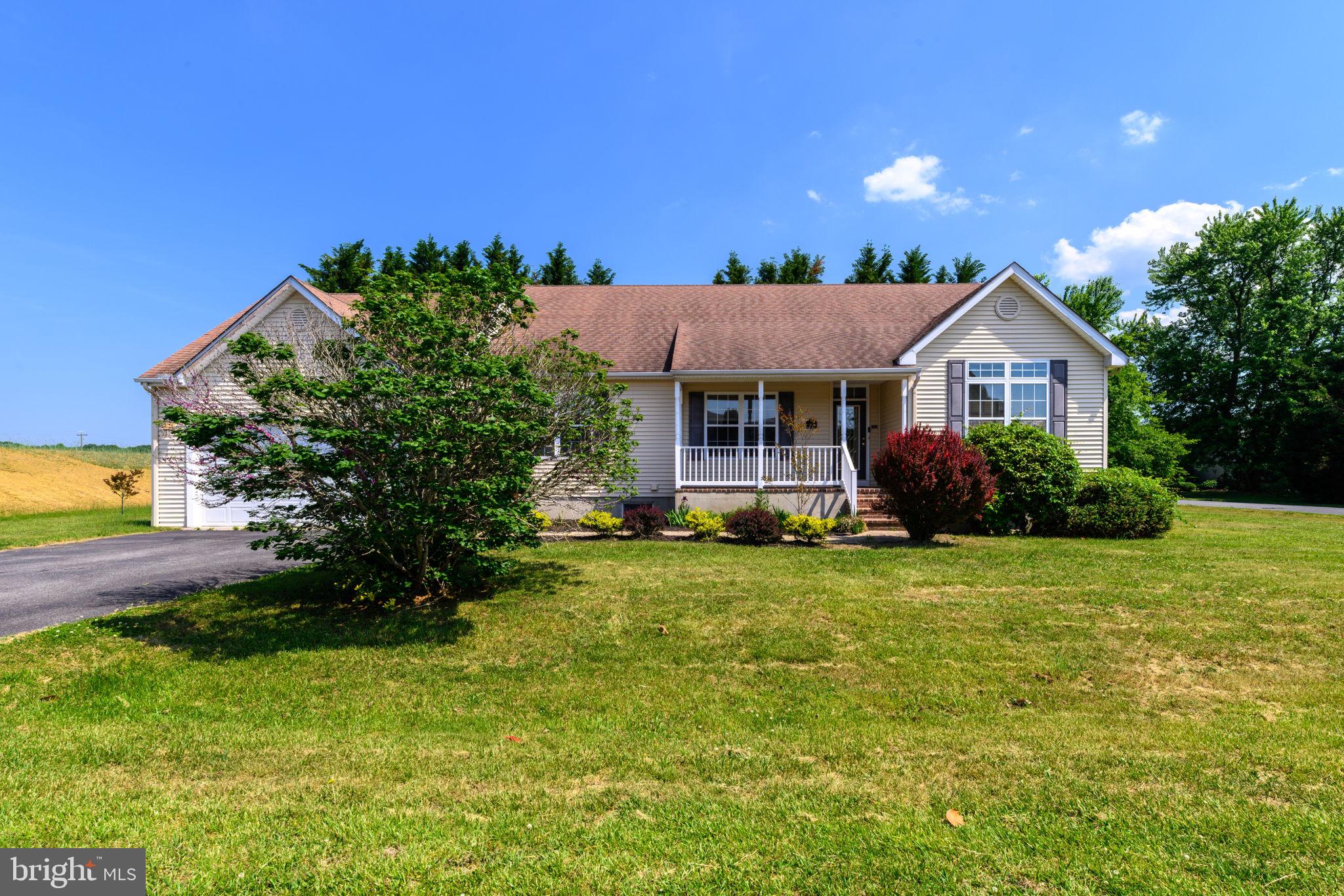 this is a stunning property! come see it today! NO HOA