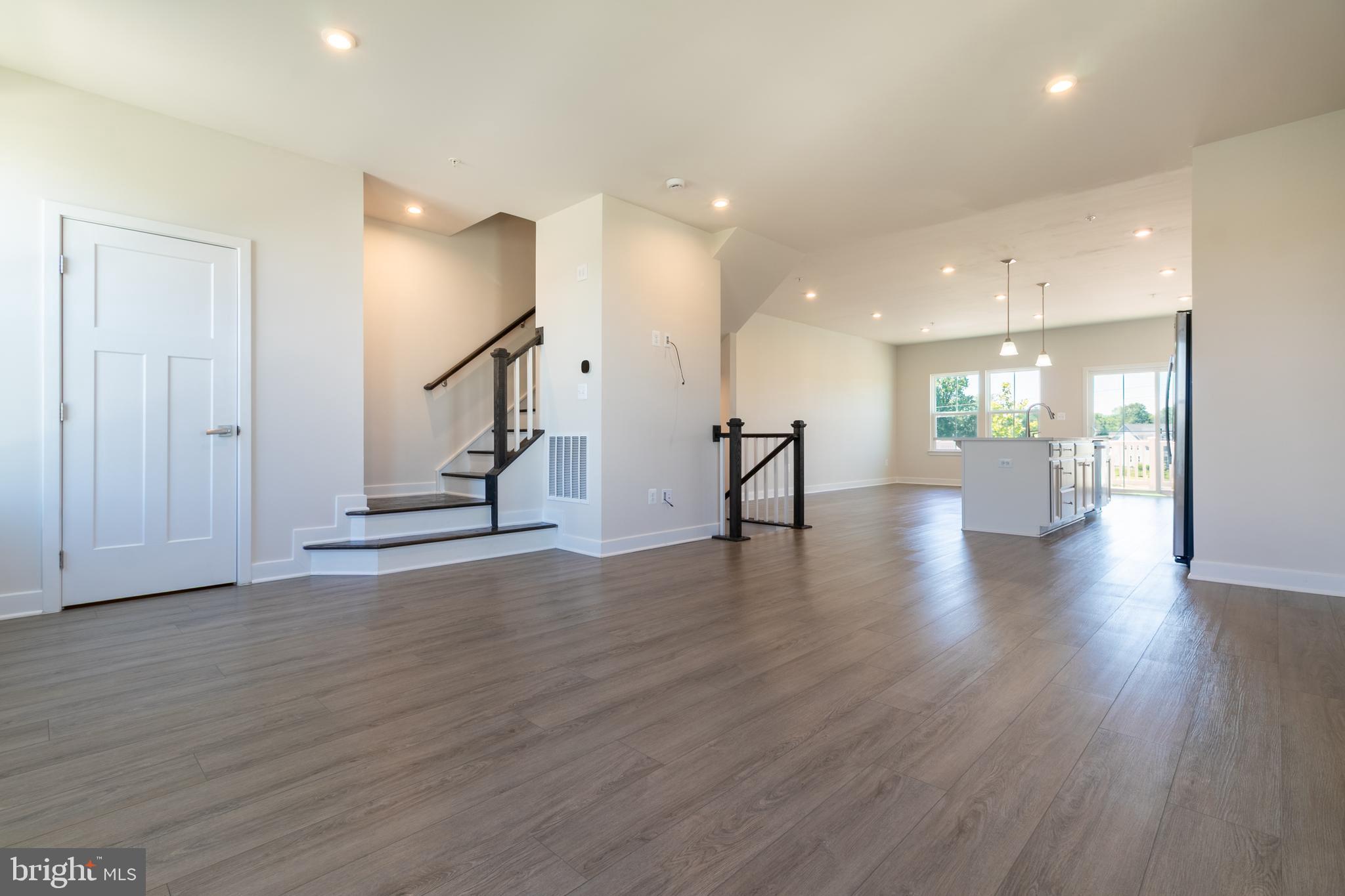 WELLINGTON FARMS - Residential