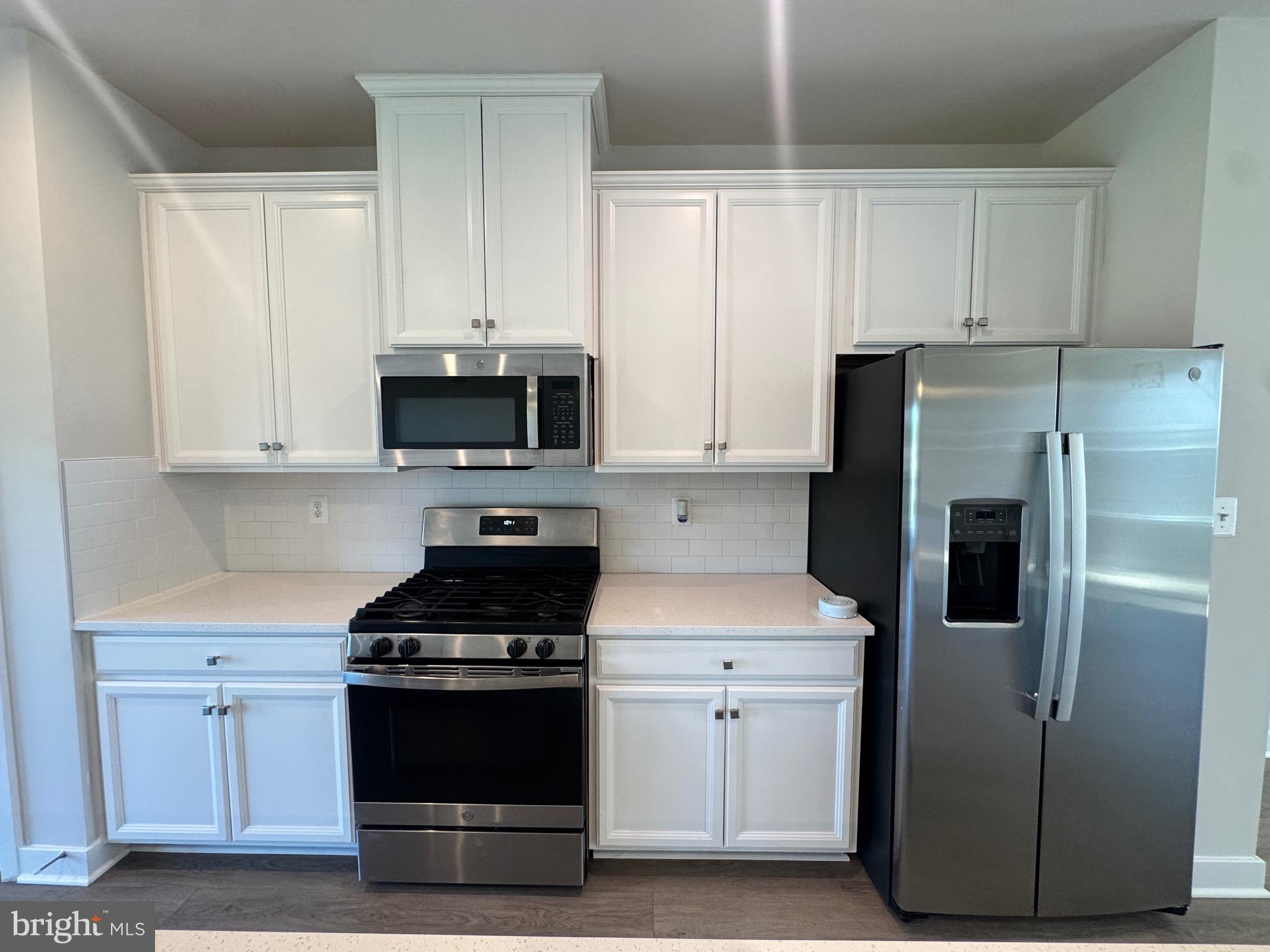 WELLINGTON FARMS - Residential