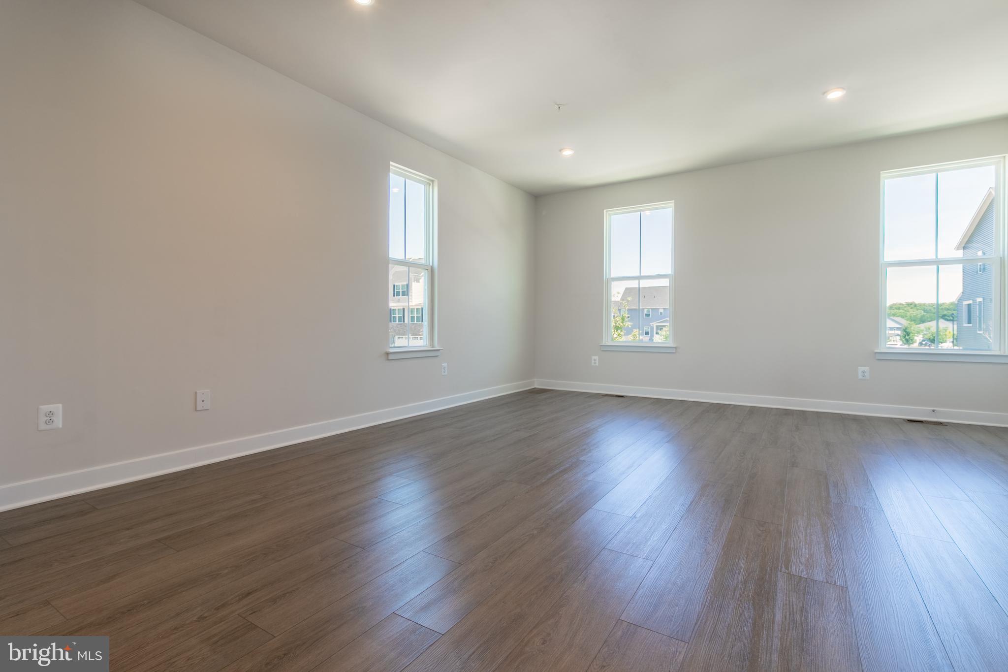WELLINGTON FARMS - Residential