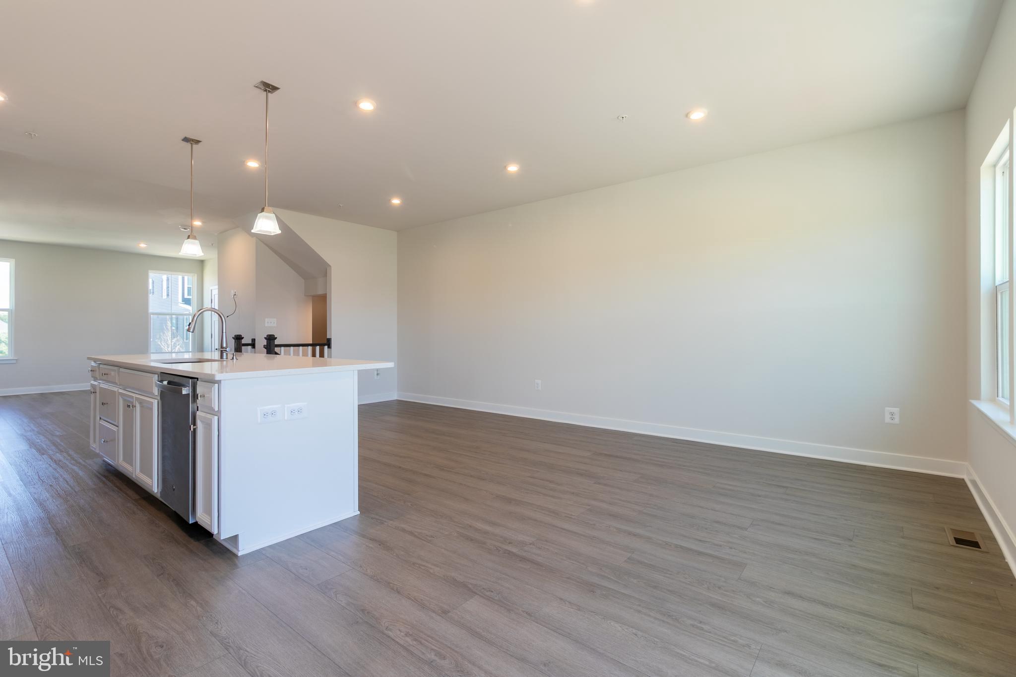 WELLINGTON FARMS - Residential