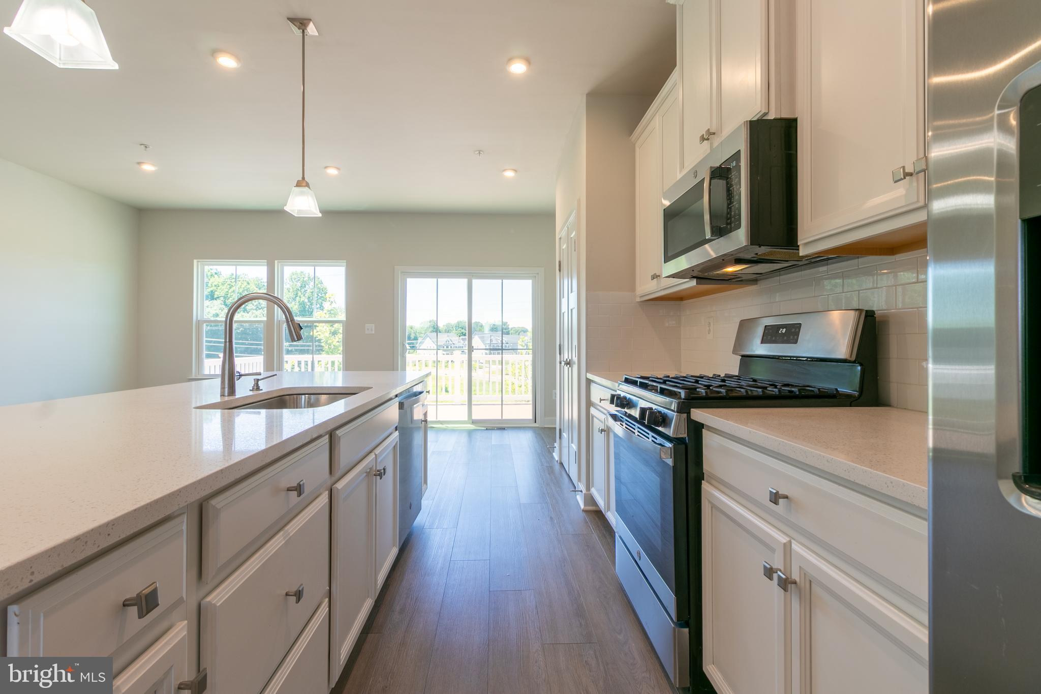 WELLINGTON FARMS - Residential