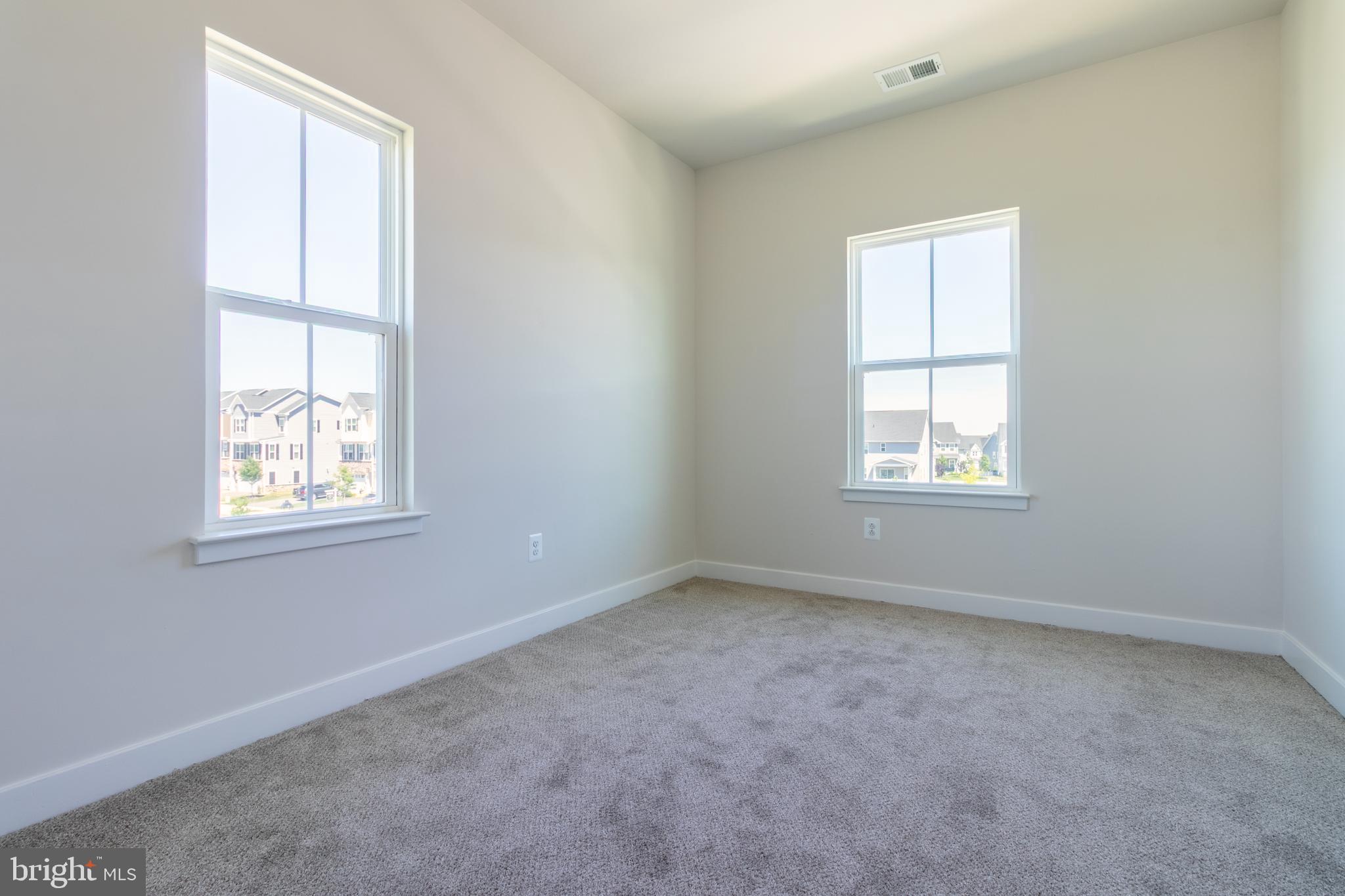 WELLINGTON FARMS - Residential