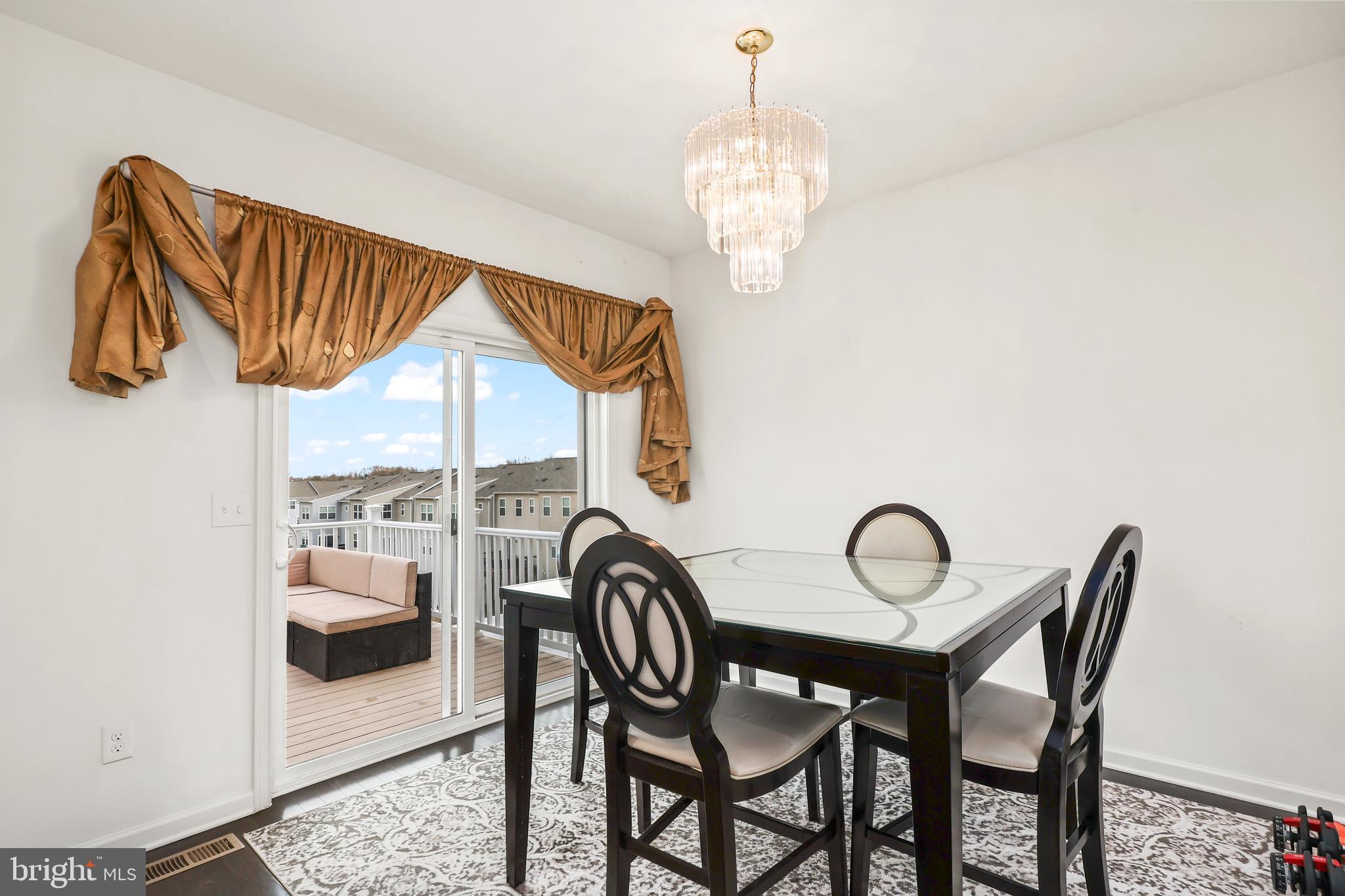 SUMMERFIELD - Residential
