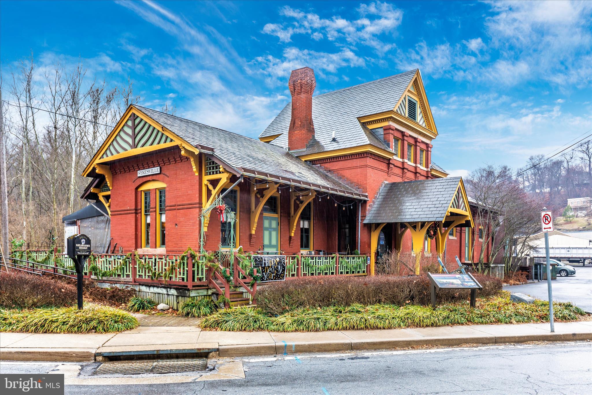 PARKSIDE AT WARFIELD - Residential