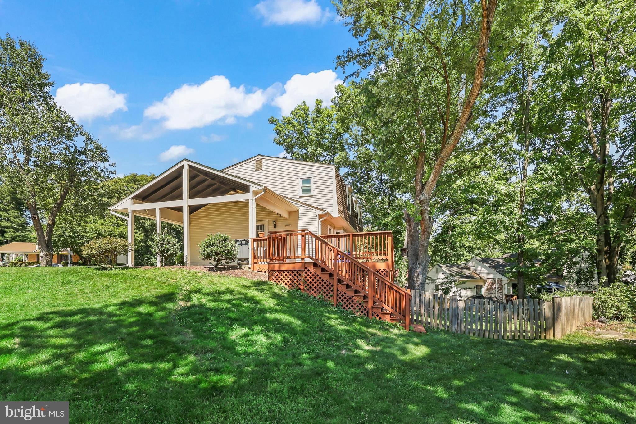 LAKE RIDGE - Residential