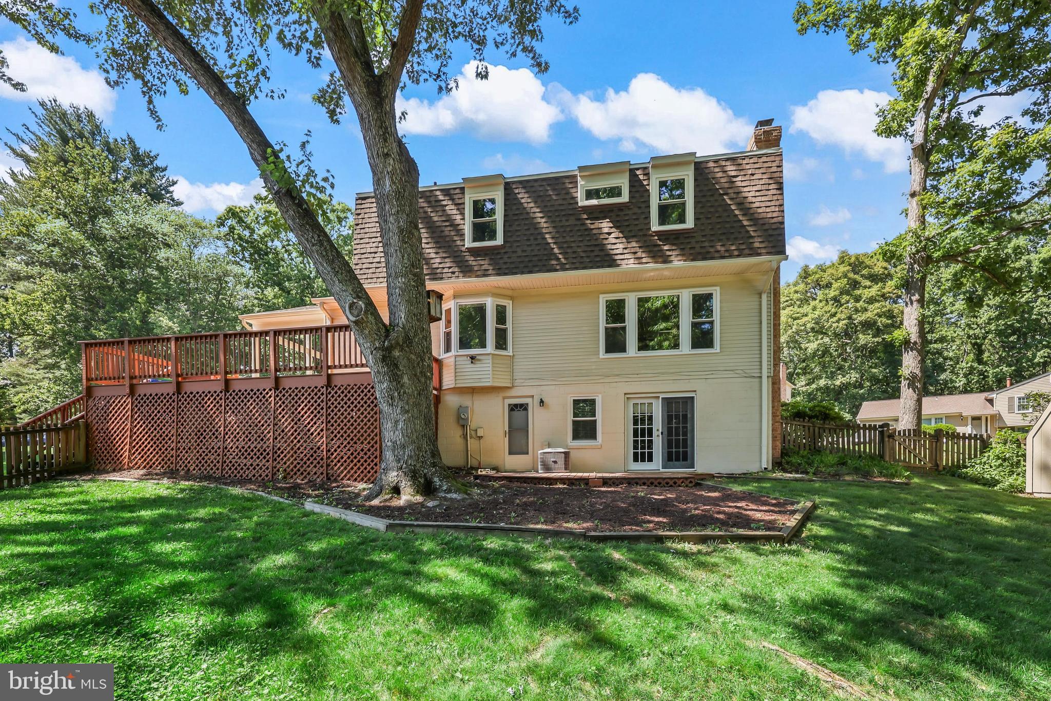 LAKE RIDGE - Residential