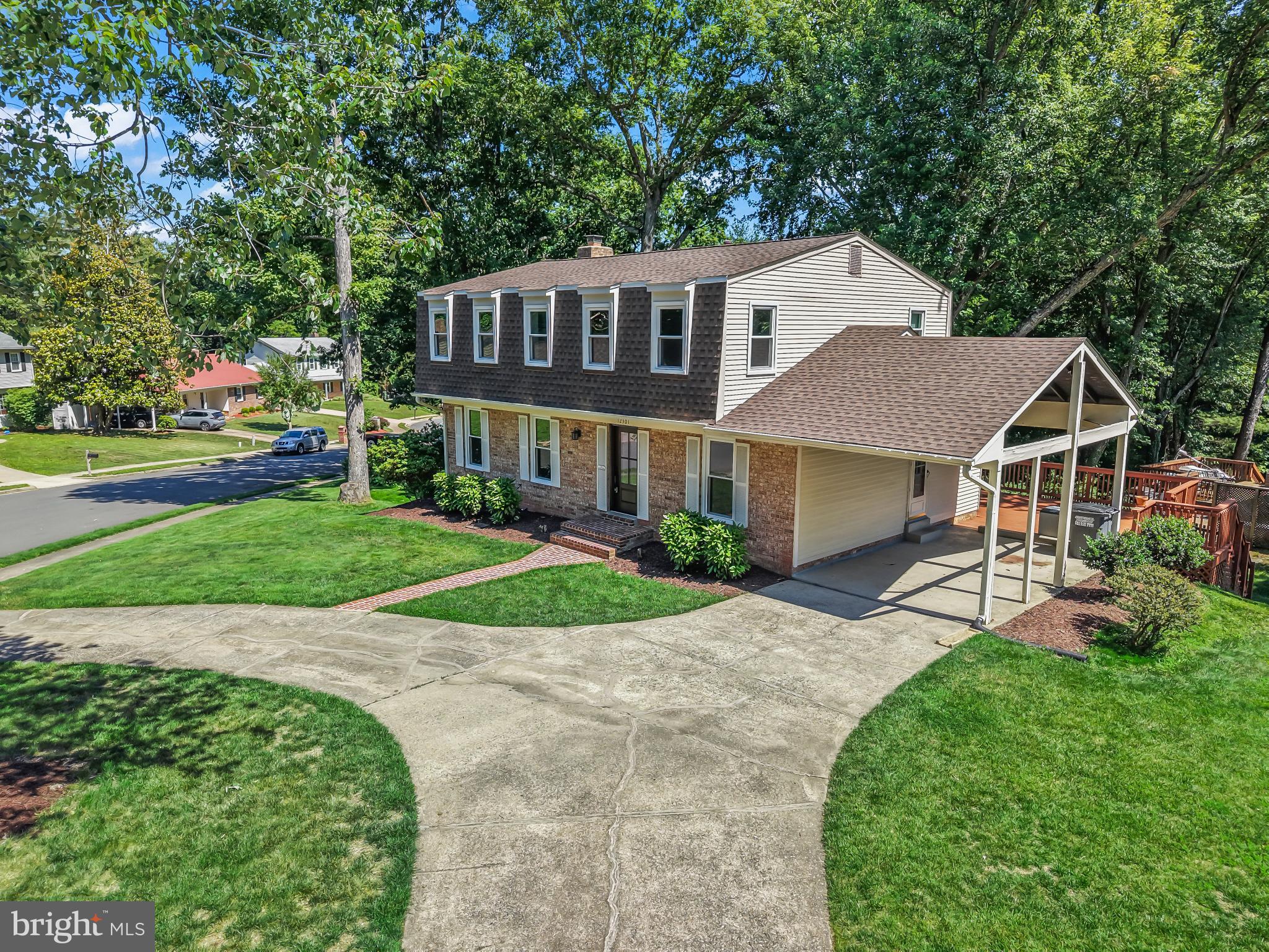 LAKE RIDGE - Residential