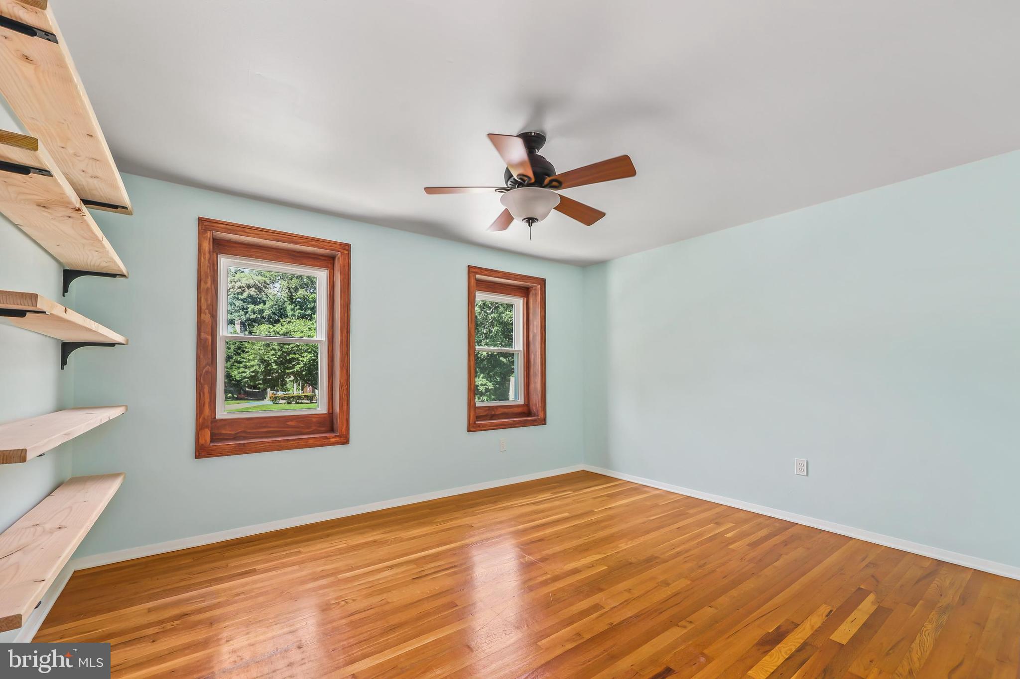 LAKE RIDGE - Residential