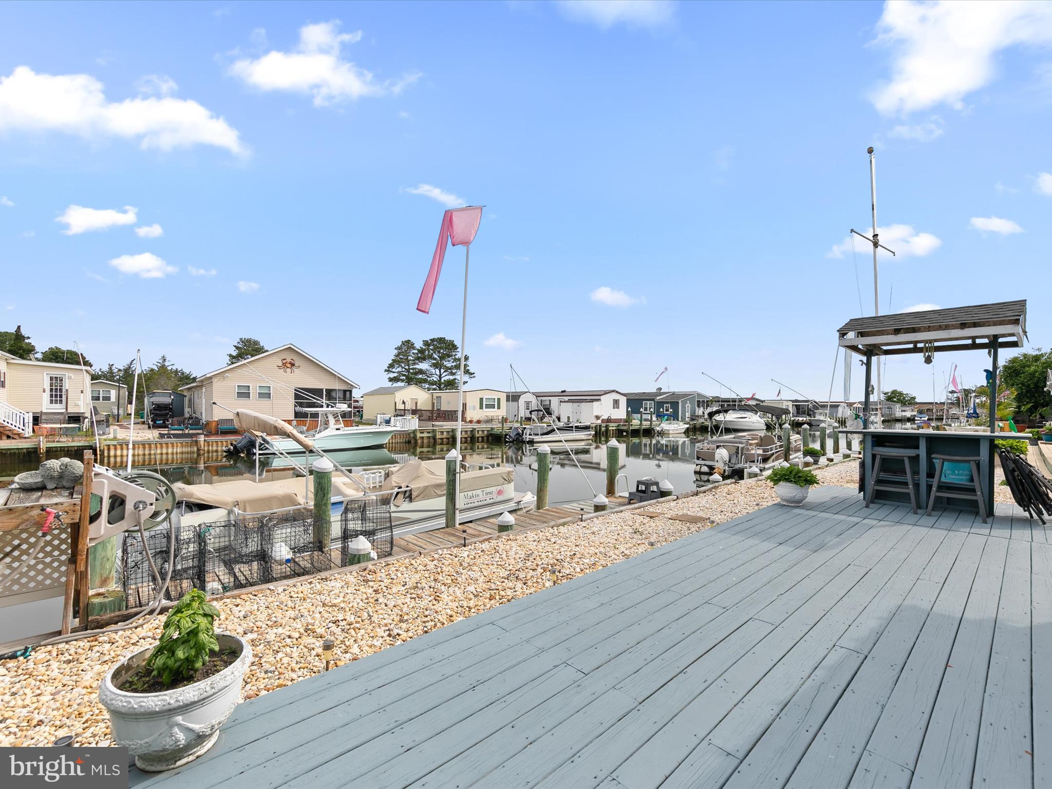 MARINERS COVE - Residential