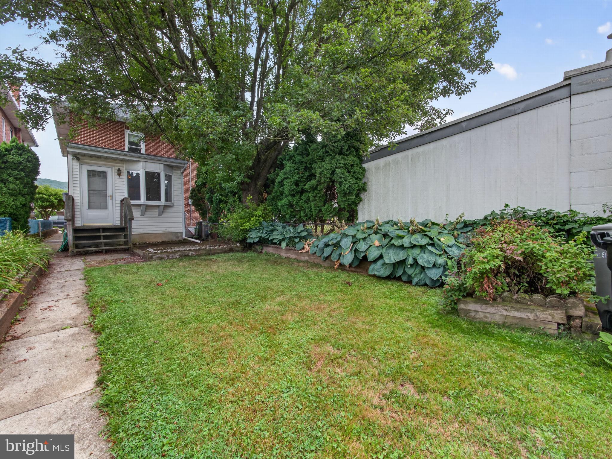 KLINE TERRACE - Residential