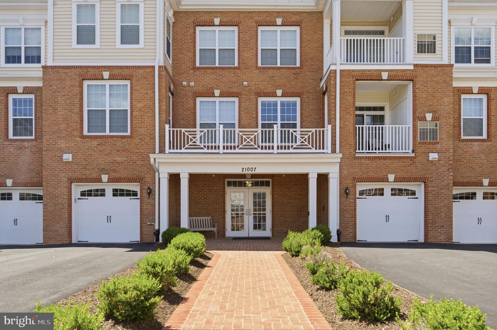 REGENCY AT ASHBURN - Residential