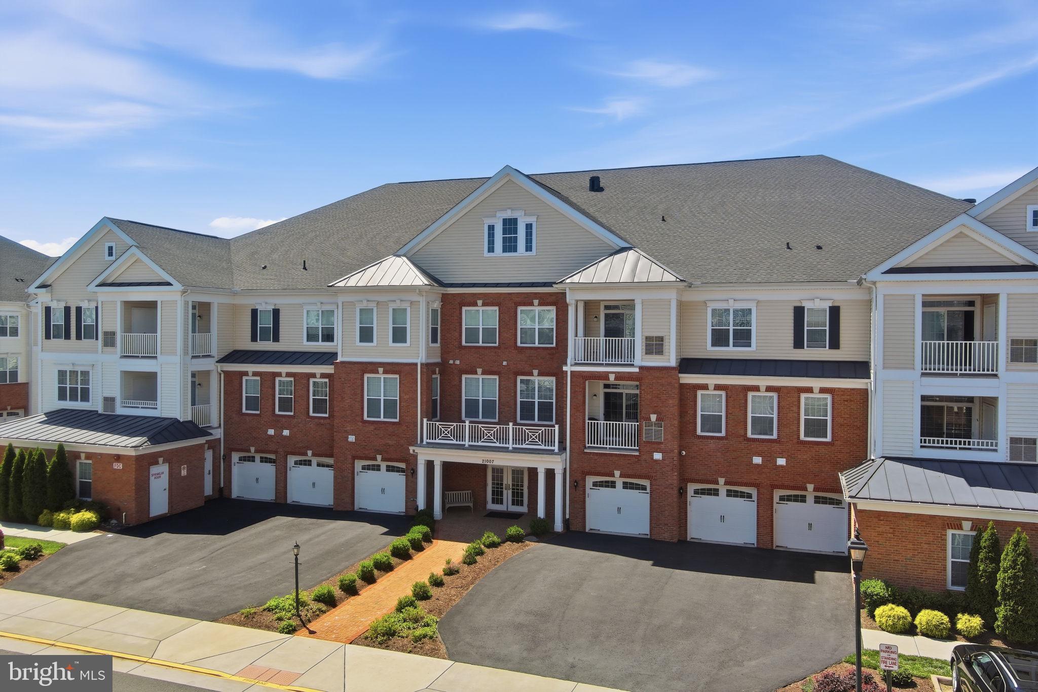 REGENCY AT ASHBURN - Residential