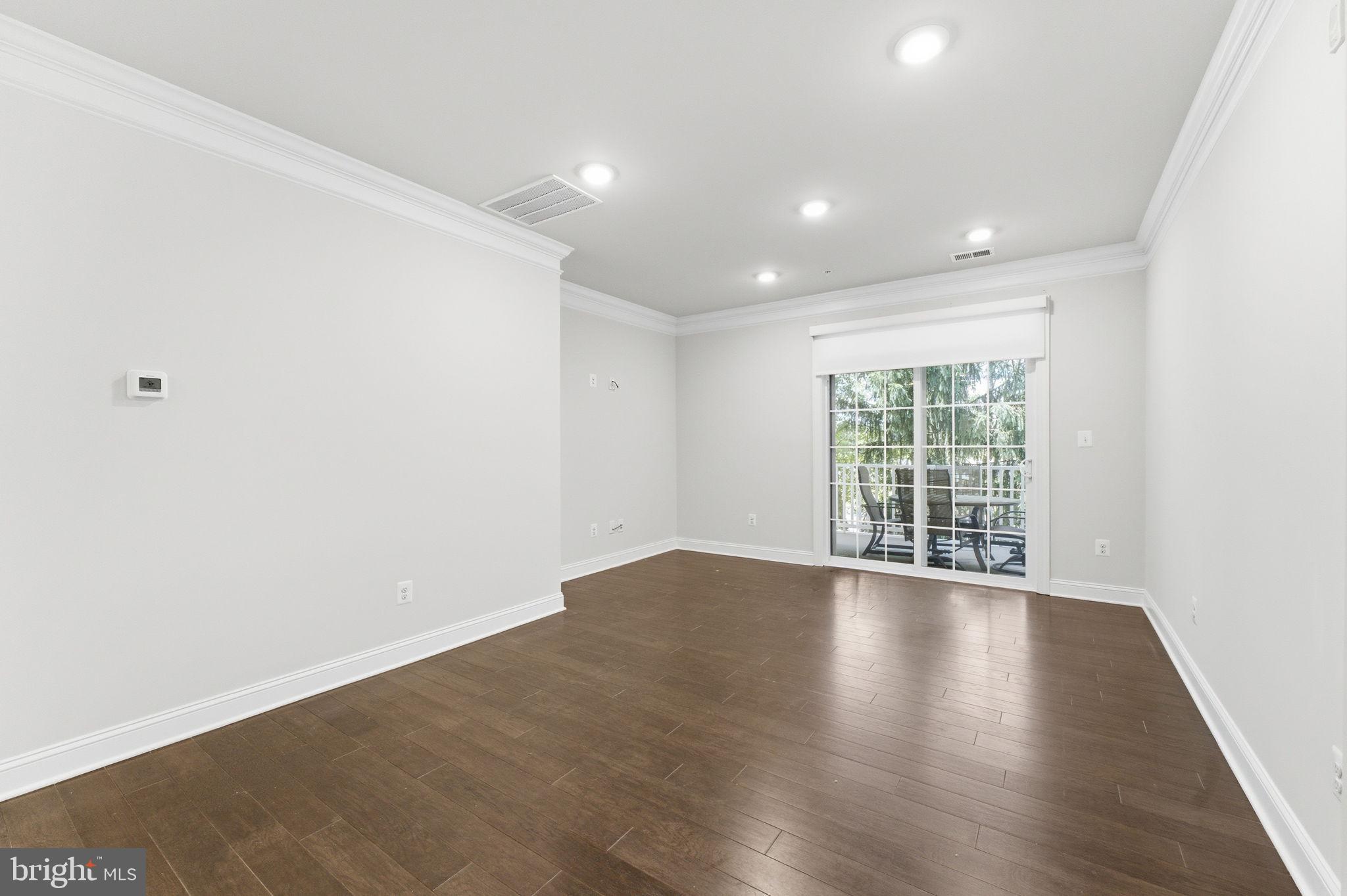 REGENCY AT ASHBURN - Residential