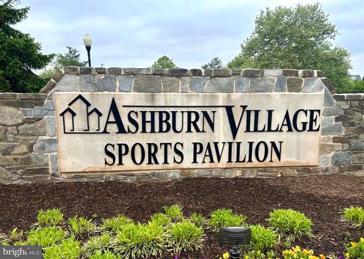 REGENCY AT ASHBURN - Residential