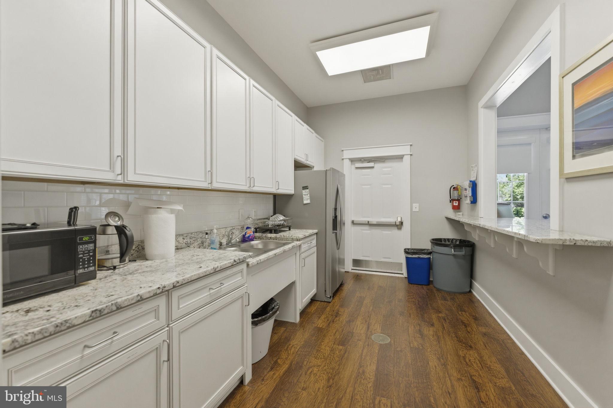 REGENCY AT ASHBURN - Residential