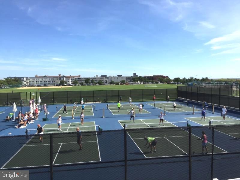 REGENCY AT ASHBURN - Residential