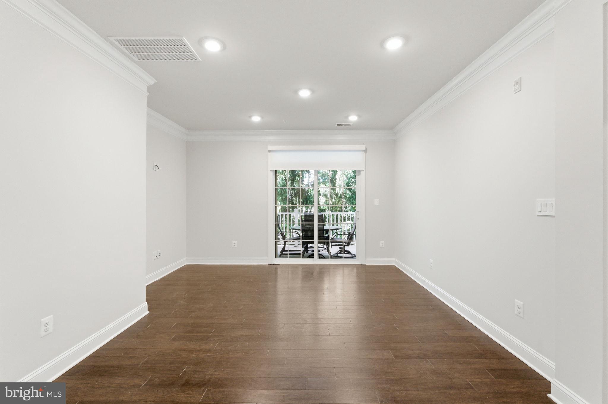 REGENCY AT ASHBURN - Residential