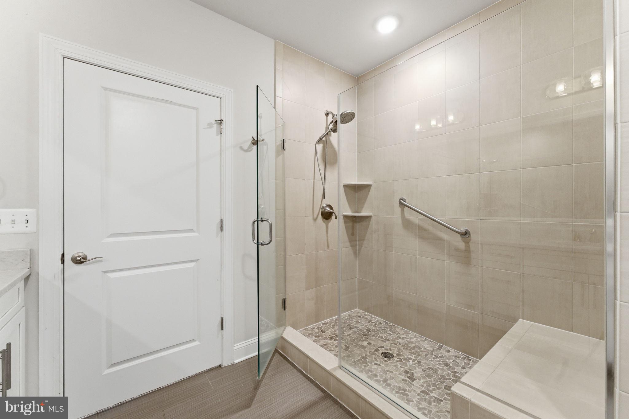 REGENCY AT ASHBURN - Residential