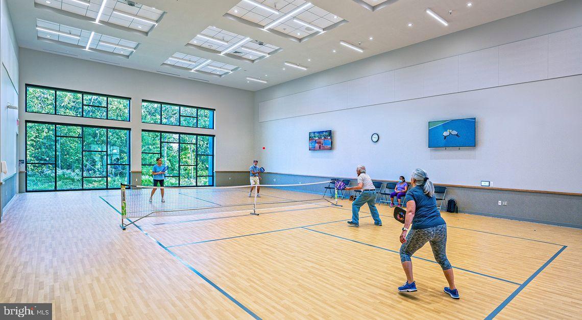 REGENCY AT ASHBURN - Residential