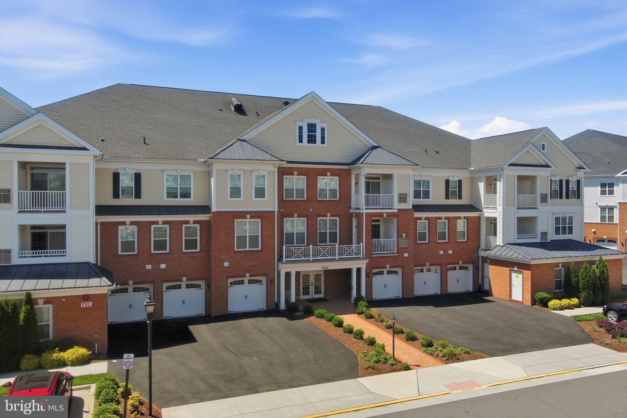 REGENCY AT ASHBURN - Residential